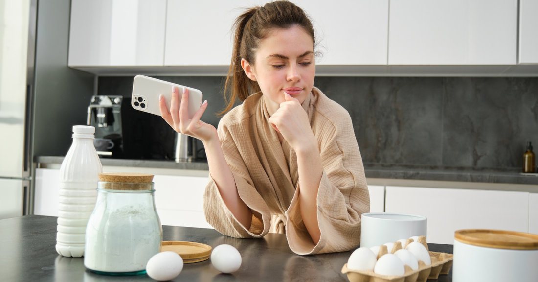 Breakfast in a Rush: How to Enrich Oatmeal or Yogurt with Egg White Protein